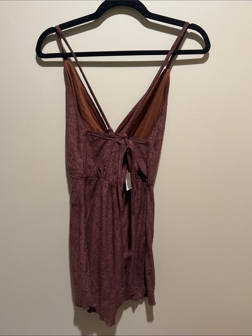CUPSHE Sleeveless V-Neck Romper, Size Small. NWT. - Picture 3 of 4